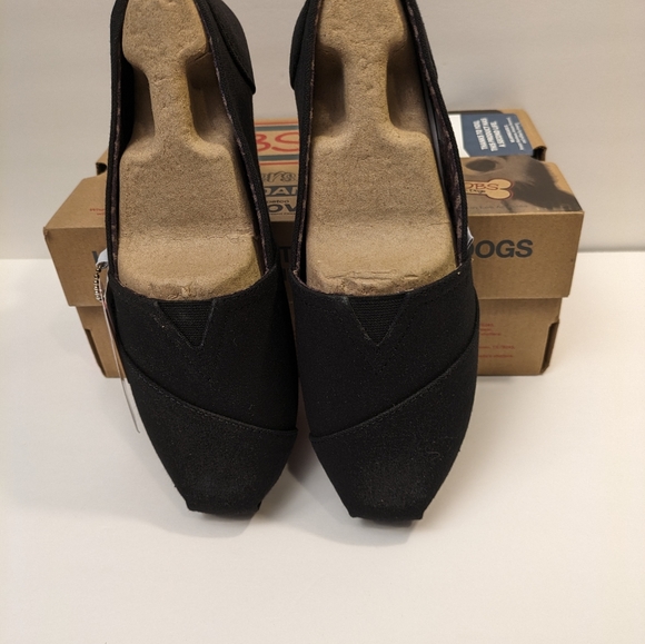 Skechers Size 7 NWOT Women's  In Original Box - Picture 2 of 3